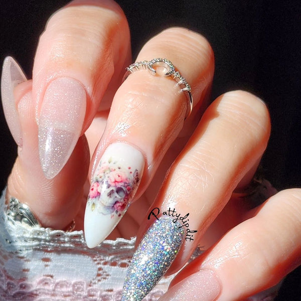 @nailsbymaria