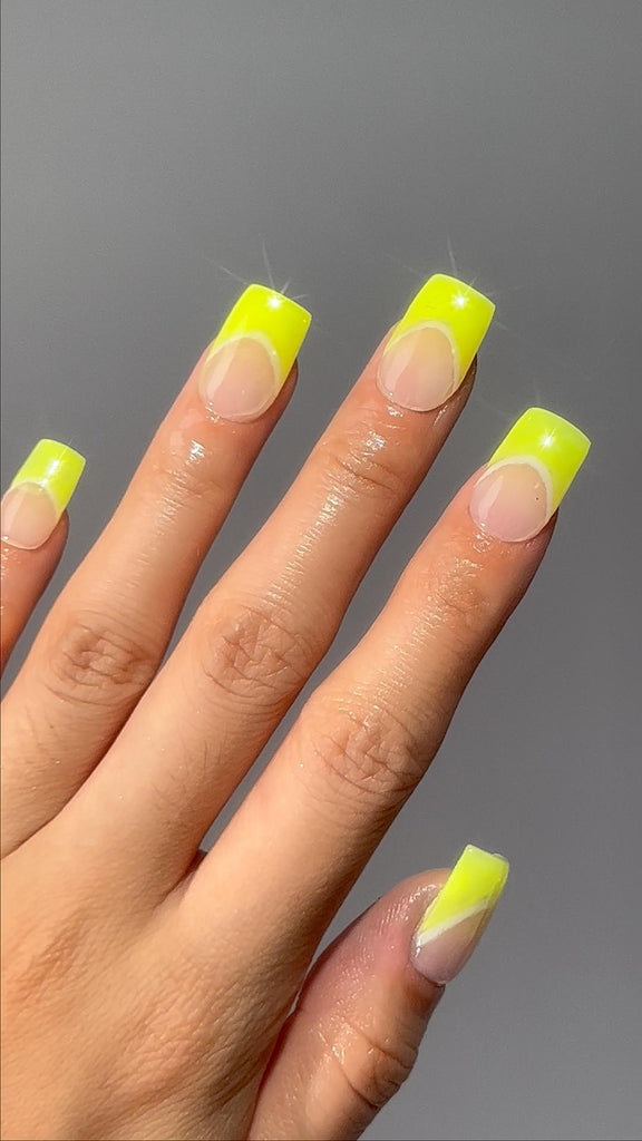 Tenis Amarillo Punta Francesa Mediana