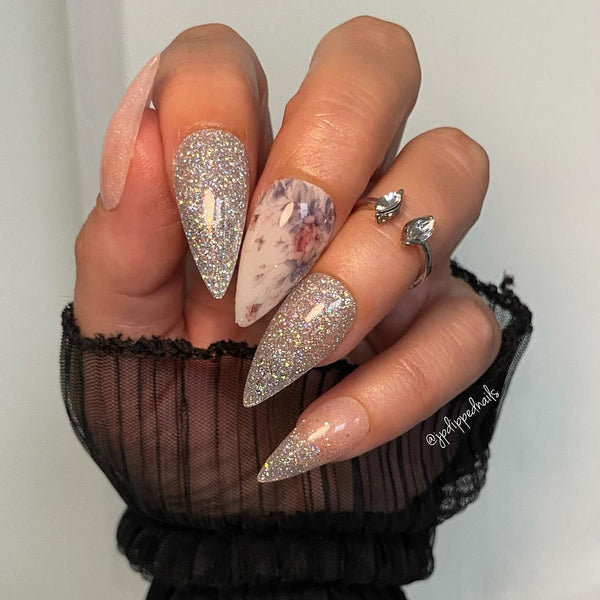 @nailsbymaria