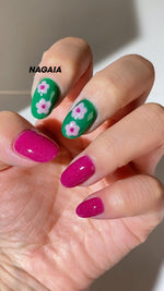 NAGAIA nail inspo