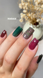 NAGAIA nail inspo