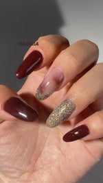 NAGAIA nail inspo