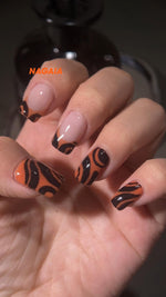NAGAIA nail inspo