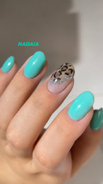 NAGAIA nail inspo