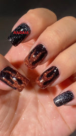 NAGAIA nail inspo