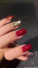 NAGAIA nail inspo