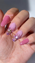 NAGAIA nail inspo