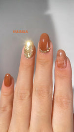 NAGAIA nail inspo