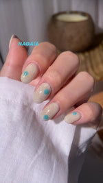 NAGAIA nail inspo