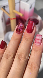 NAGAIA nail inspo