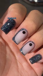 NAGAIA nail inspo