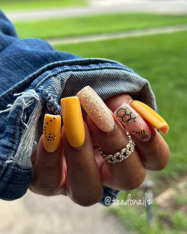 @nailsbymaria